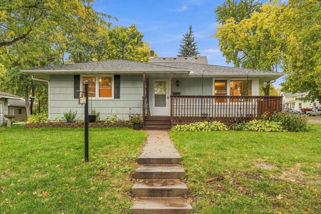 203 2nd Street Nw, Buffalo