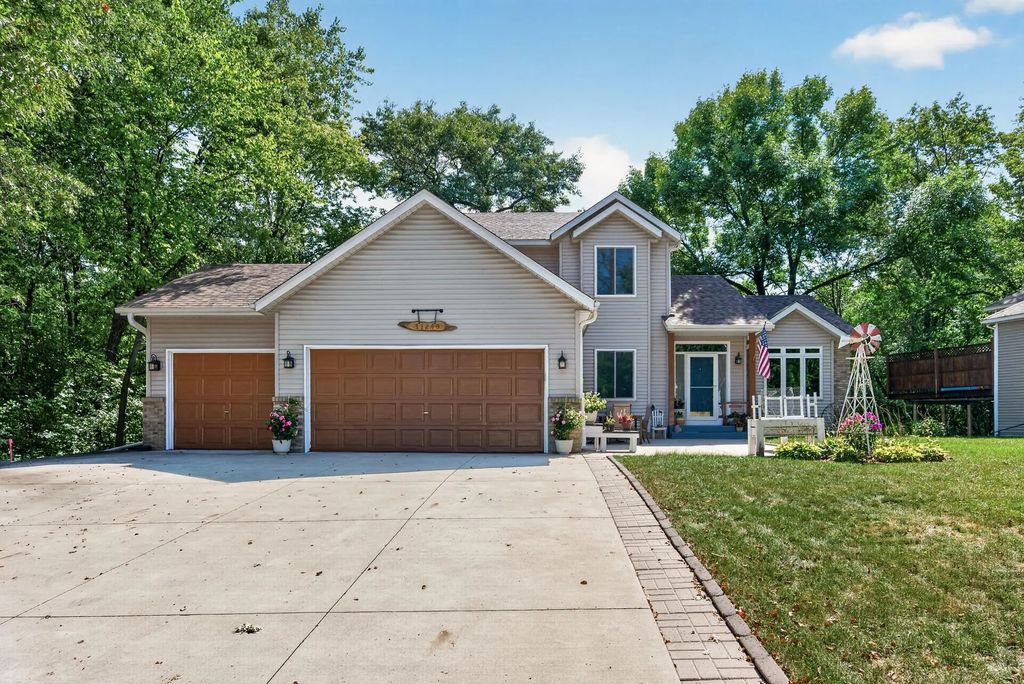11248 193rd Avenue Nw, Elk River