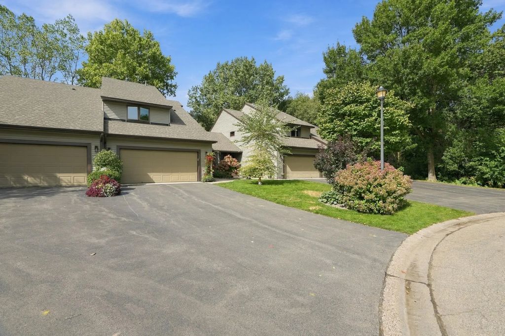 3683 Widgeon Way, Eagan