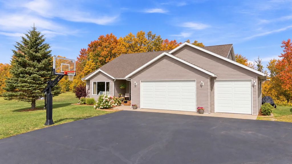 30860 Carefree Lane, Detroit Lakes