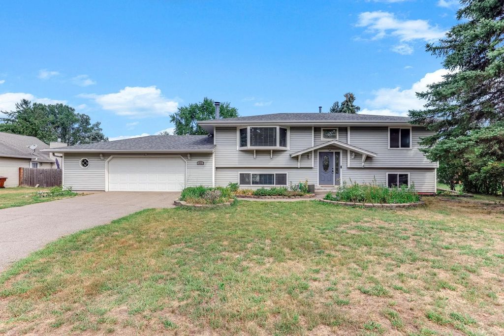 3855 66th Street E, Inver Grove Heights