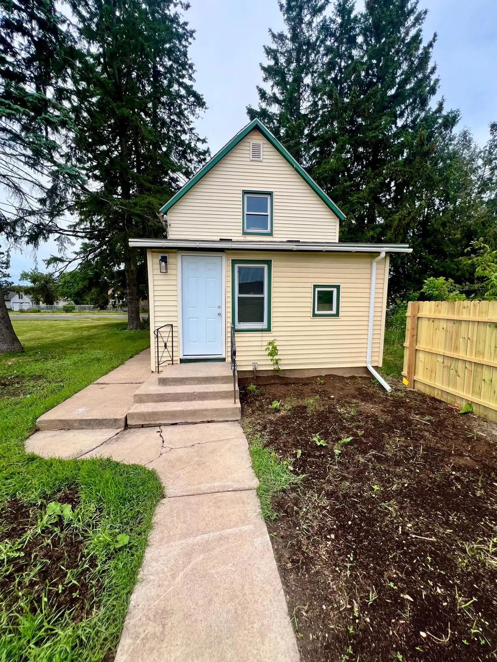 214 S 2nd Street, Keewatin