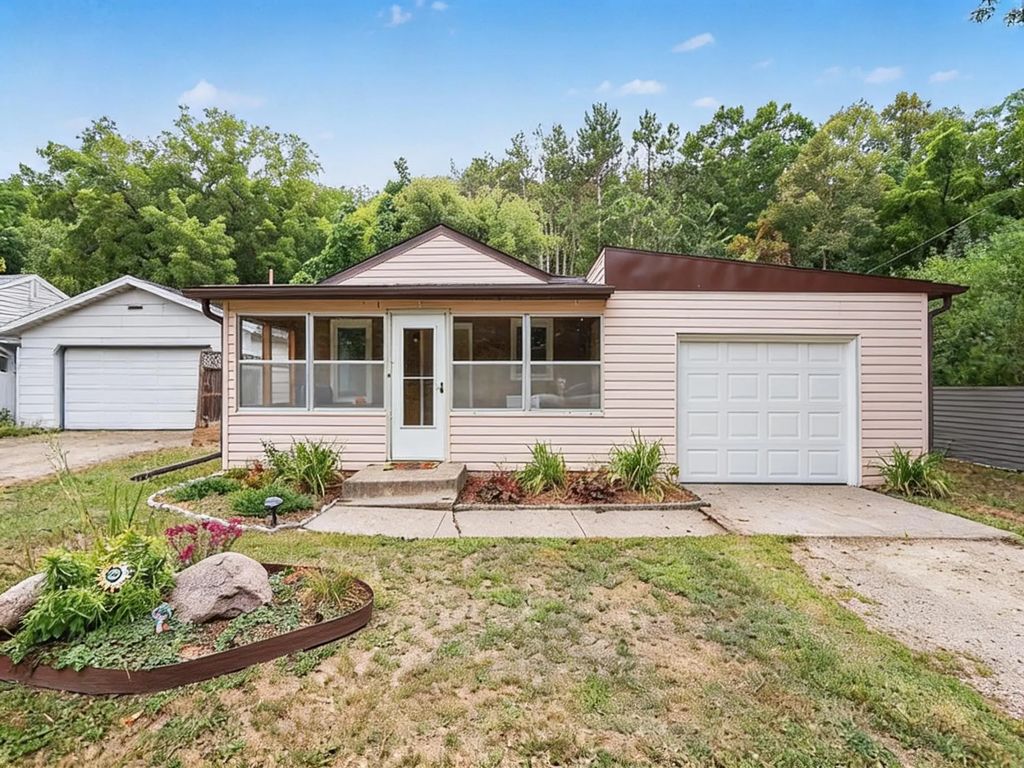 70583 206th Avenue, Reads Landing
