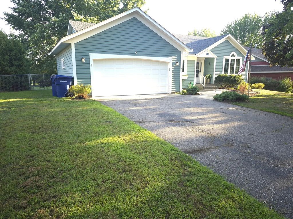 906 21st Street Se, St Cloud