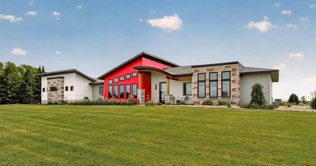 3735 Simpson Road Se, Rochester