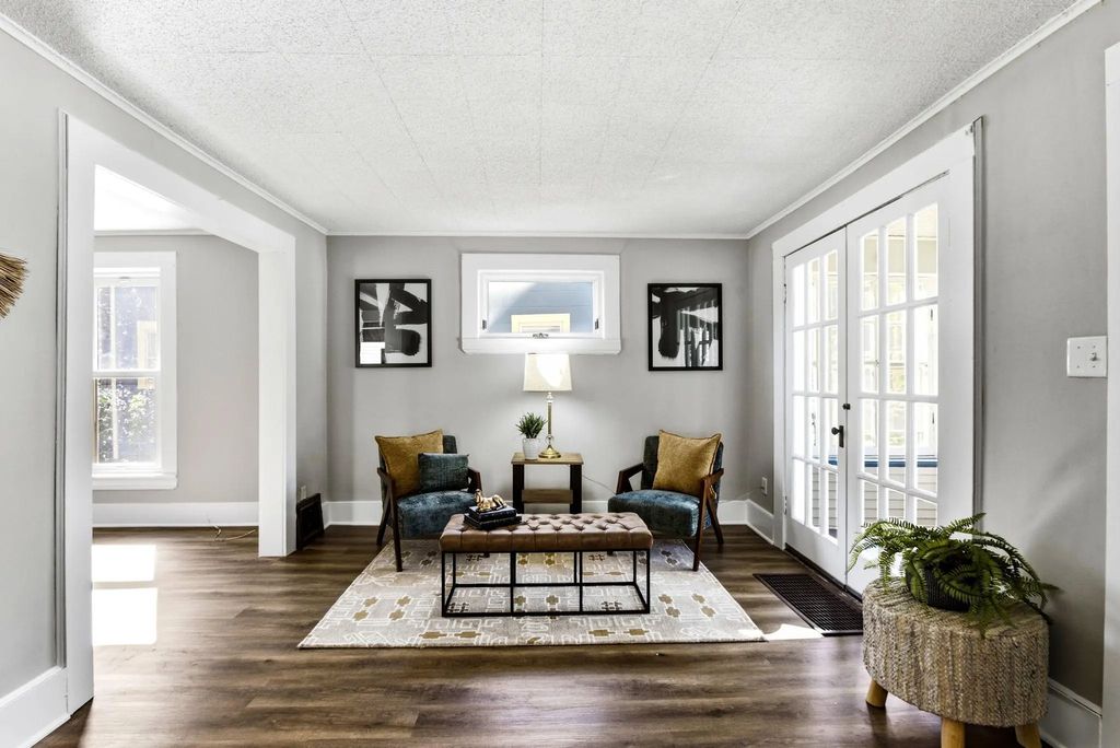 1530 Selby Avenue, Saint Paul