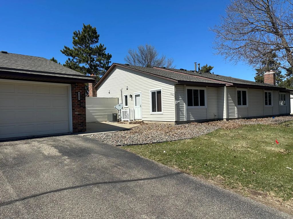 9208 Indian Boulevard S, Cottage Grove