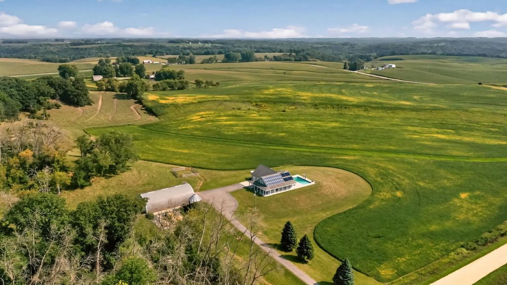 4459 130th Street Nw, Mazeppa