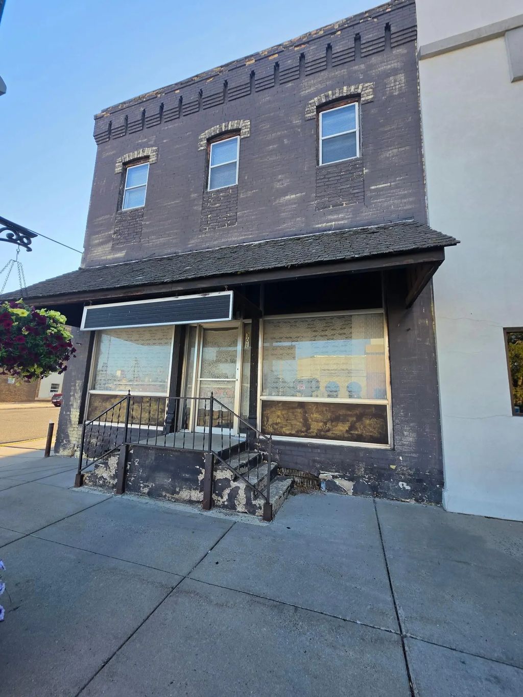 301 Degraff Avenue, Swanville
