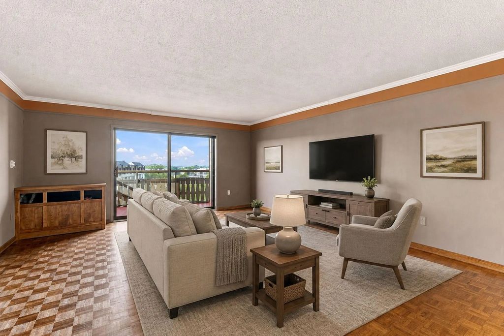 400 Groveland Ave 708, Minneapolis