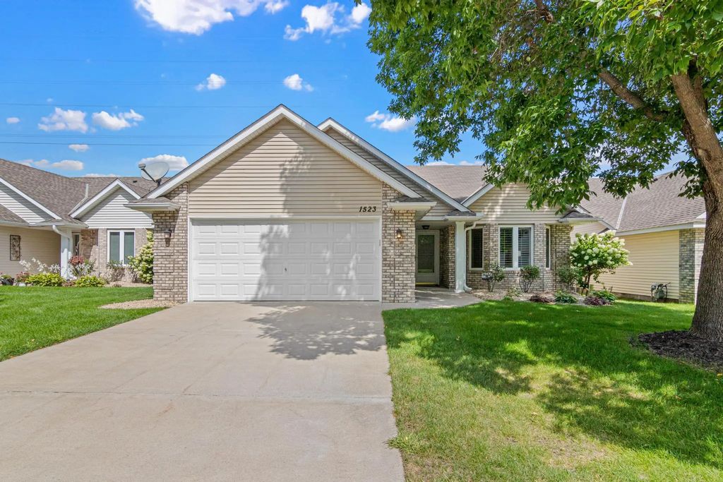 1523 132nd Lane Nw, Coon Rapids
