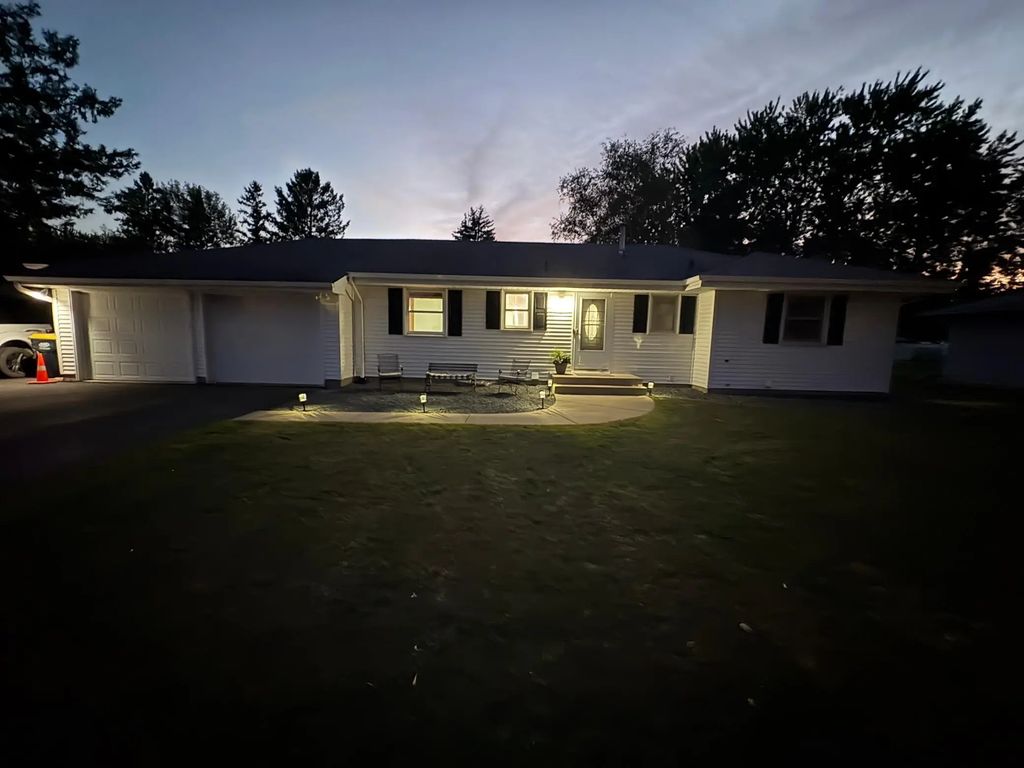 14617 Danville Avenue W, Rosemount