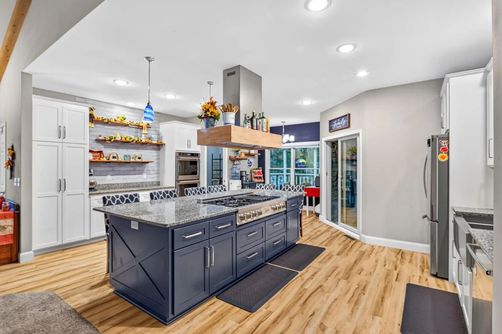 2235 E Rum River Drive S, Cambridge