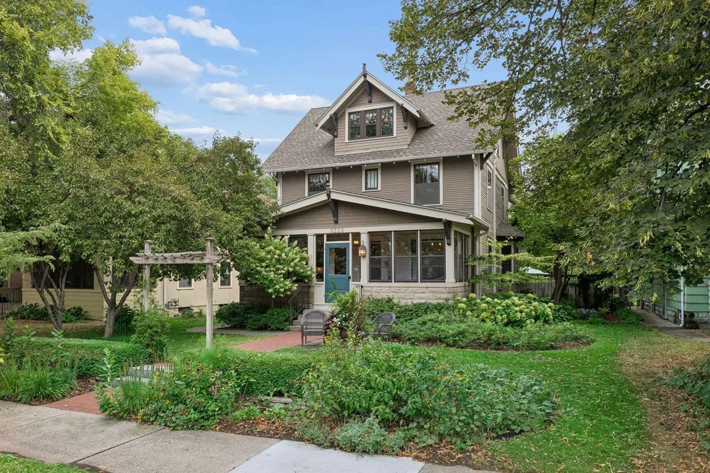 3223 Blaisdell Avenue, Minneapolis