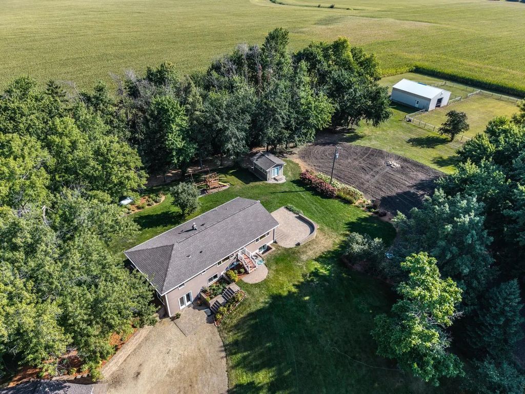 5845 265th Street W, Farmington