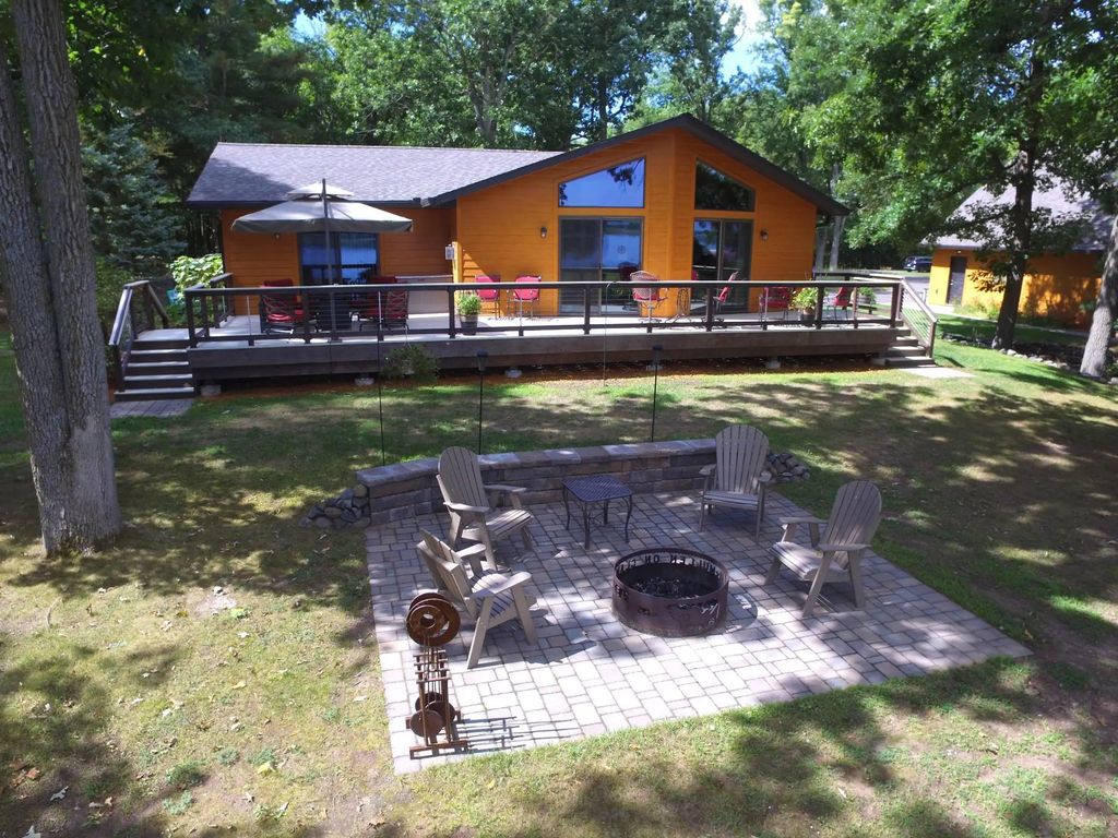 6660 Lonestar Road, Siren