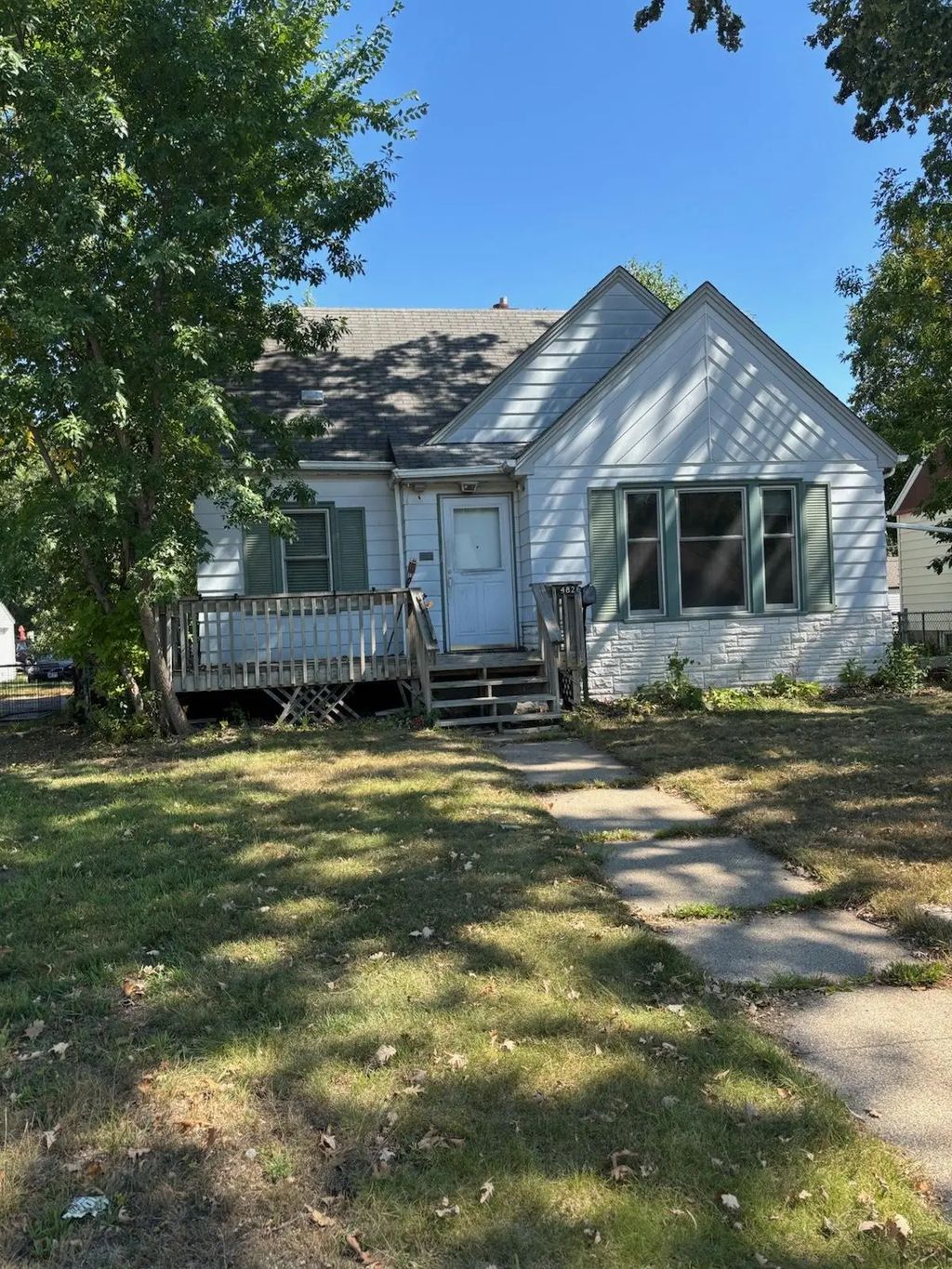 4826 Fremont Avenue N, Minneapolis