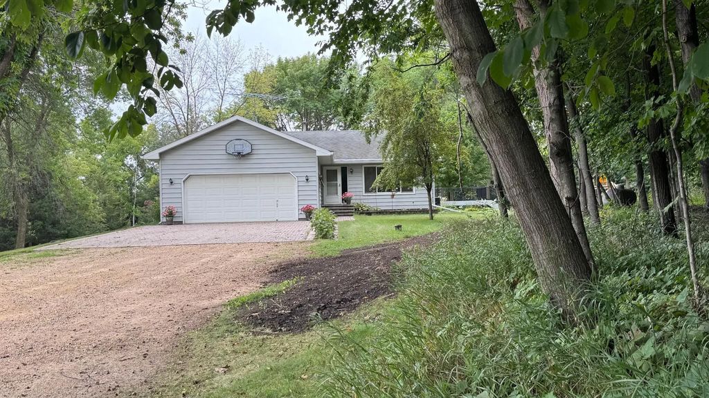 301 Myrick Street, Le Sueur
