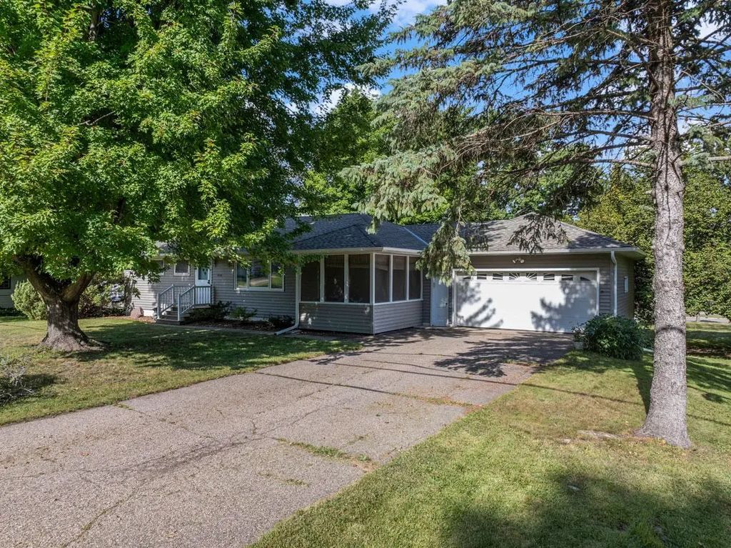 1800 Jefferson Road, Northfield