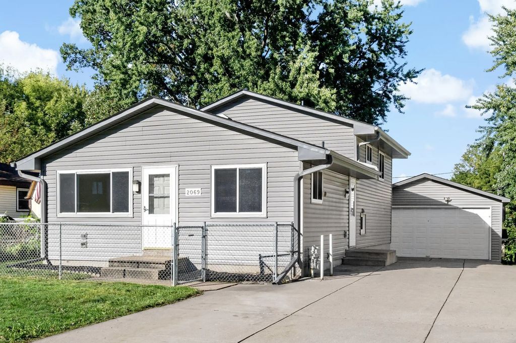 2069 N Ivy Street, North Saint Paul