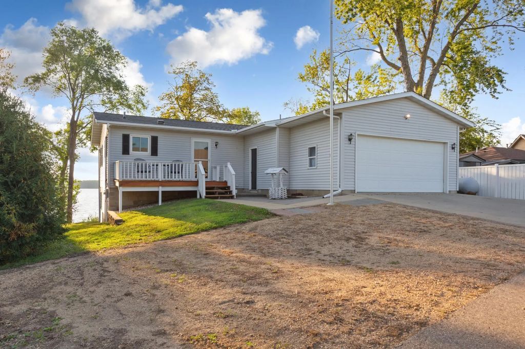 46916 Glens Beach Road, Waterville