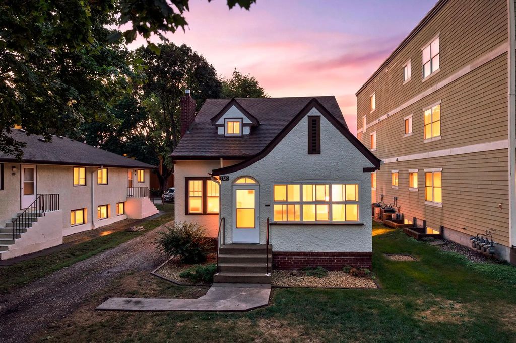 1720 Rollins Avenue Se, Minneapolis