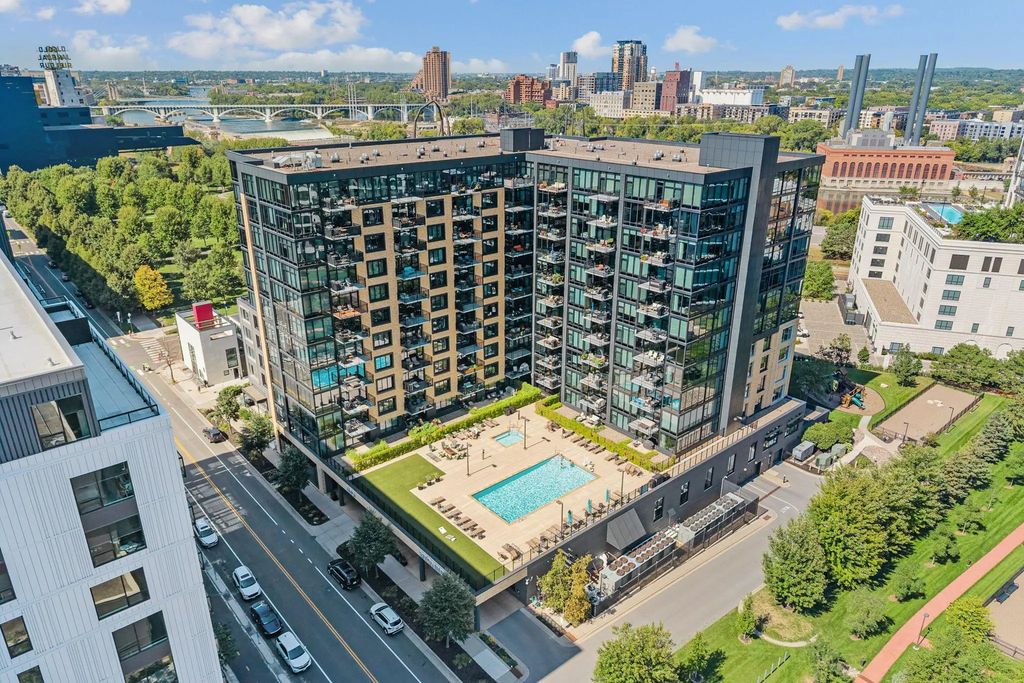 1120 S 2nd Street 512, Minneapolis