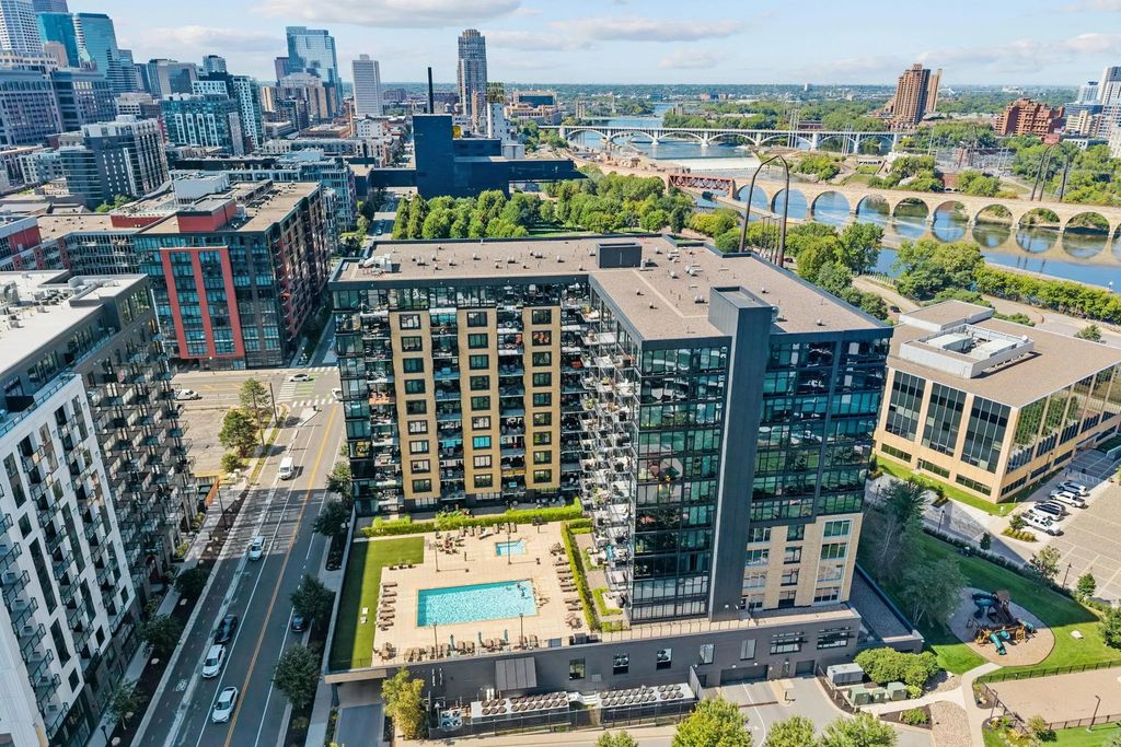 1120 S 2nd Street 512, Minneapolis