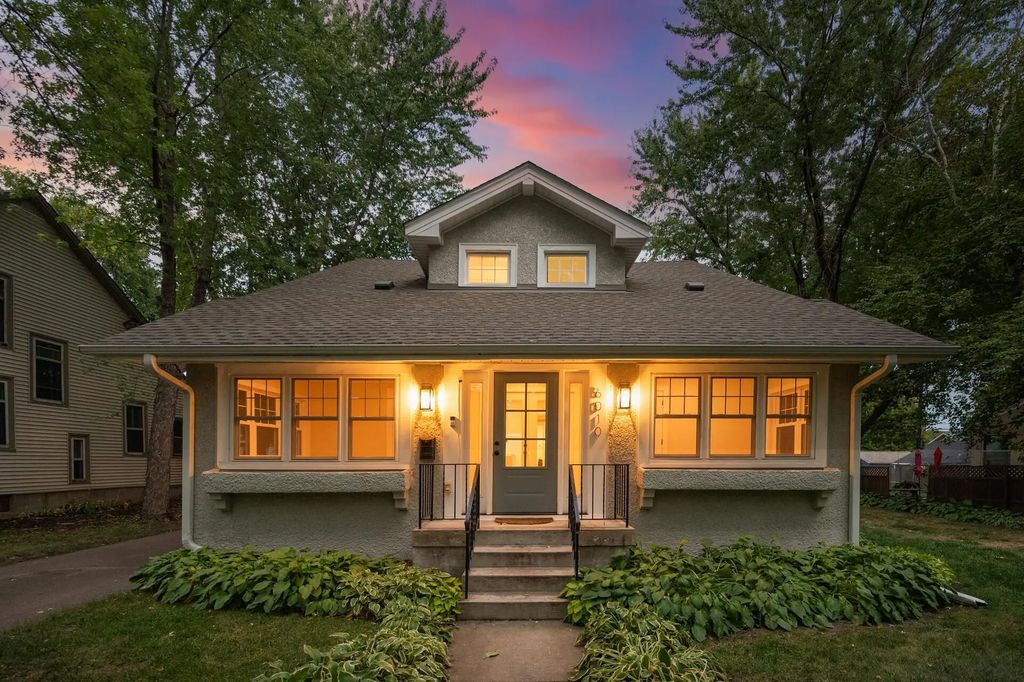 6010 Goodrich Avenue, Saint Louis Park