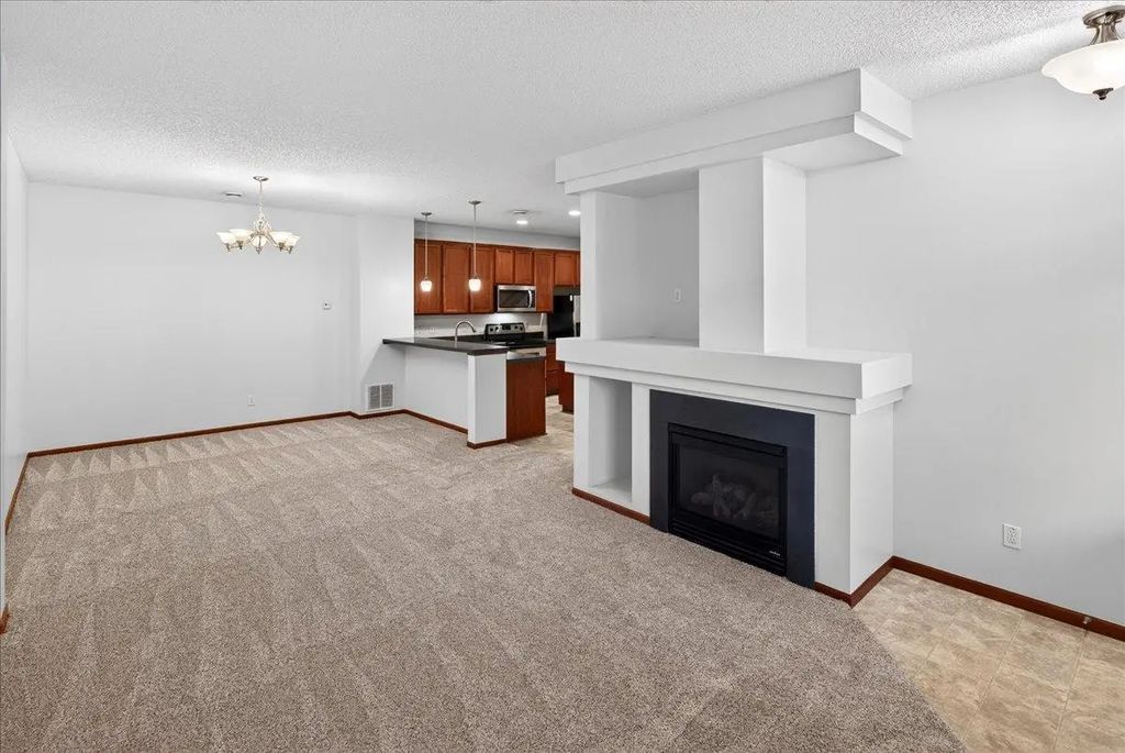 835 Willow Glen Court, Buffalo