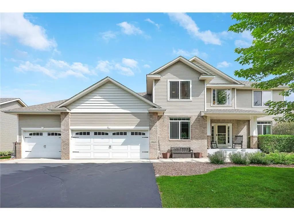 10425 Vera Cruz Drive N, Brooklyn Park