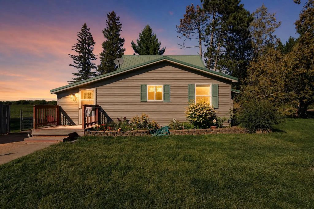 41257 Government Road, Hinckley