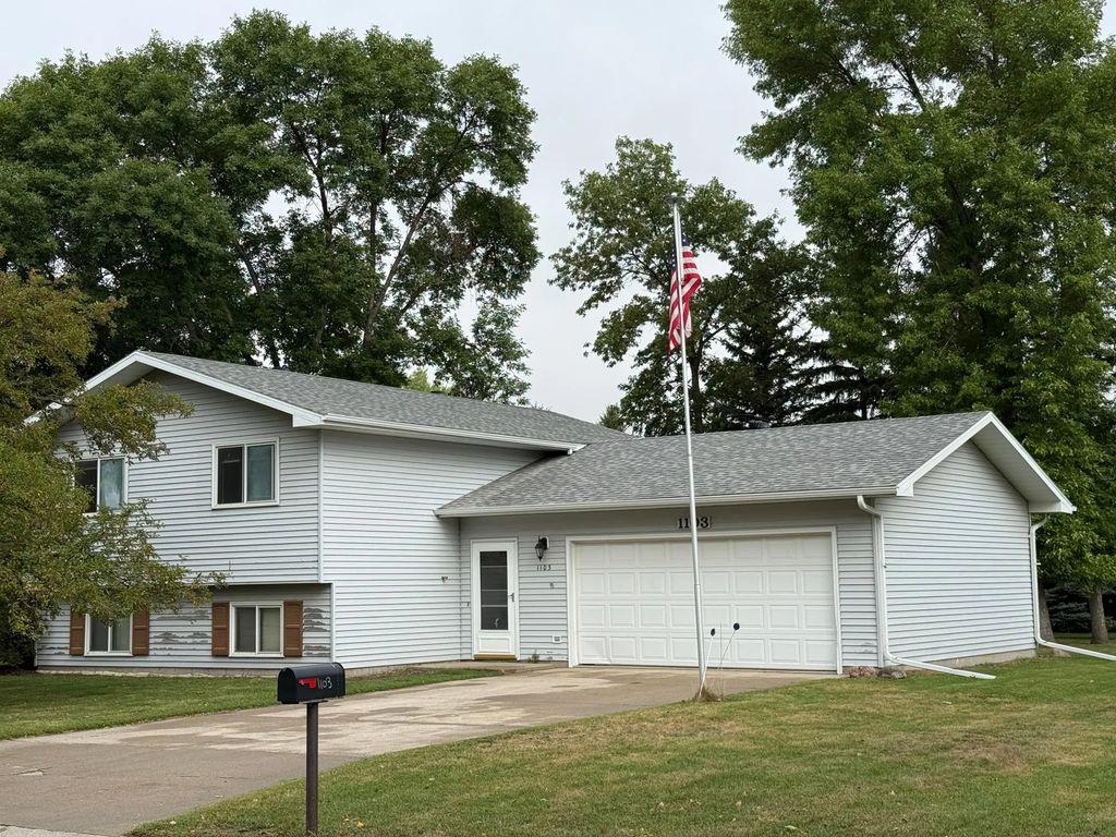 1103 2nd Avenue Se, Barnesville