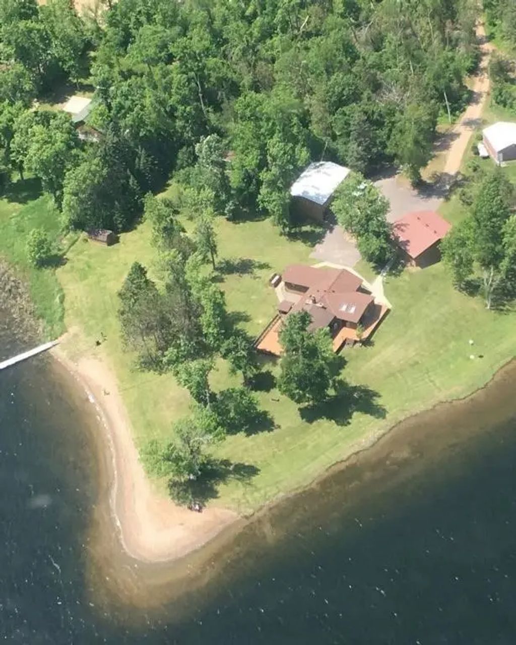 602 Summit Avenue Ne, Hill City