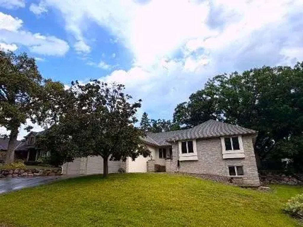13172 Galleria Place, Apple Valley