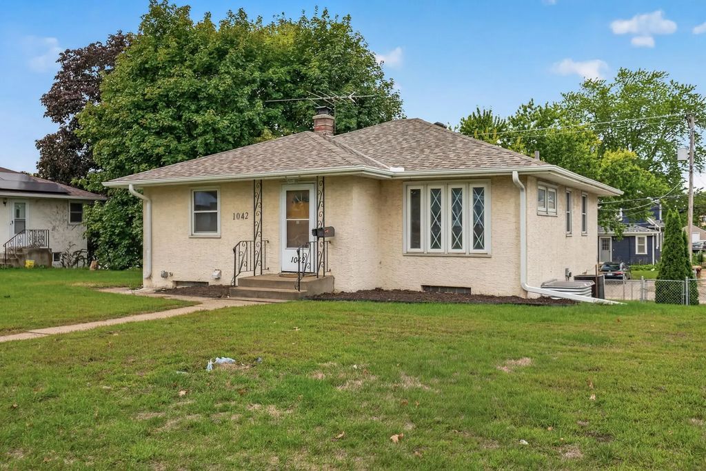 1042 6th Avenue S, South Saint Paul