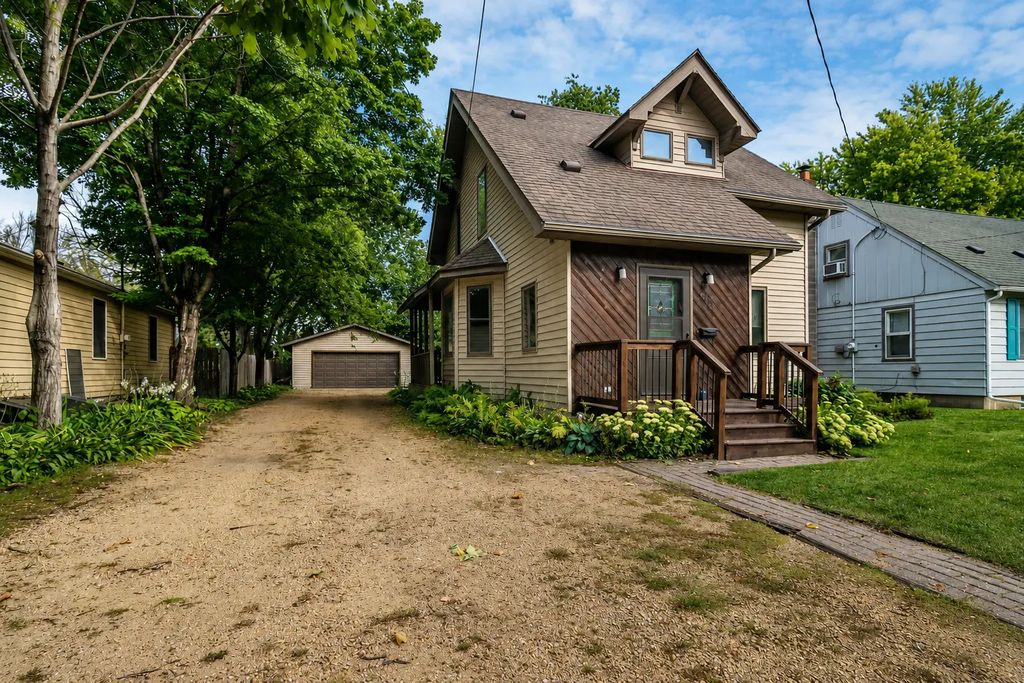 1008 Quincy Street, North Mankato