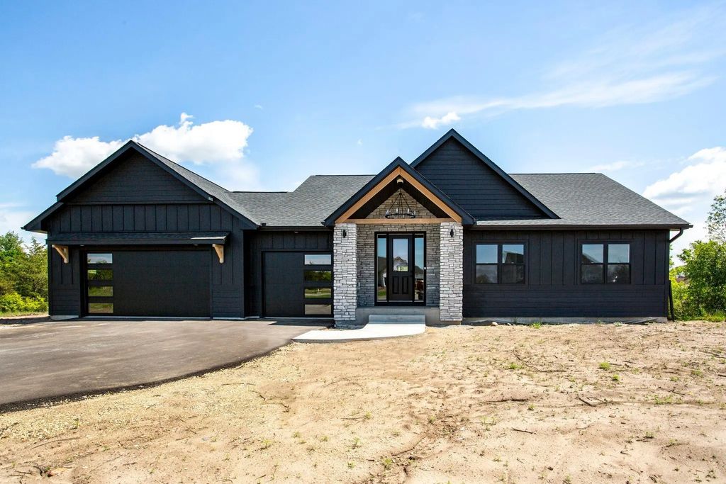 828 Hwy 128, Glenwood City