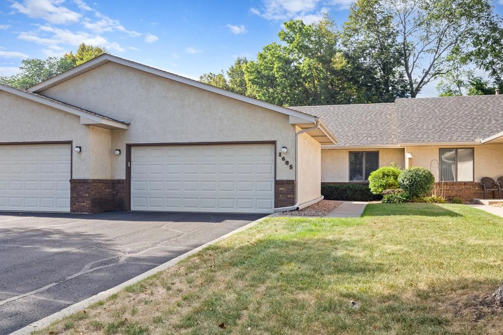1685 6th Avenue W, Shakopee