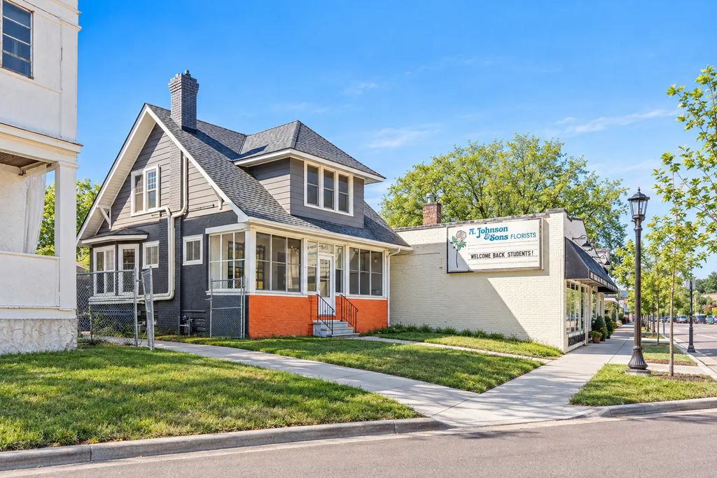 1730 Grand Avenue, Saint Paul