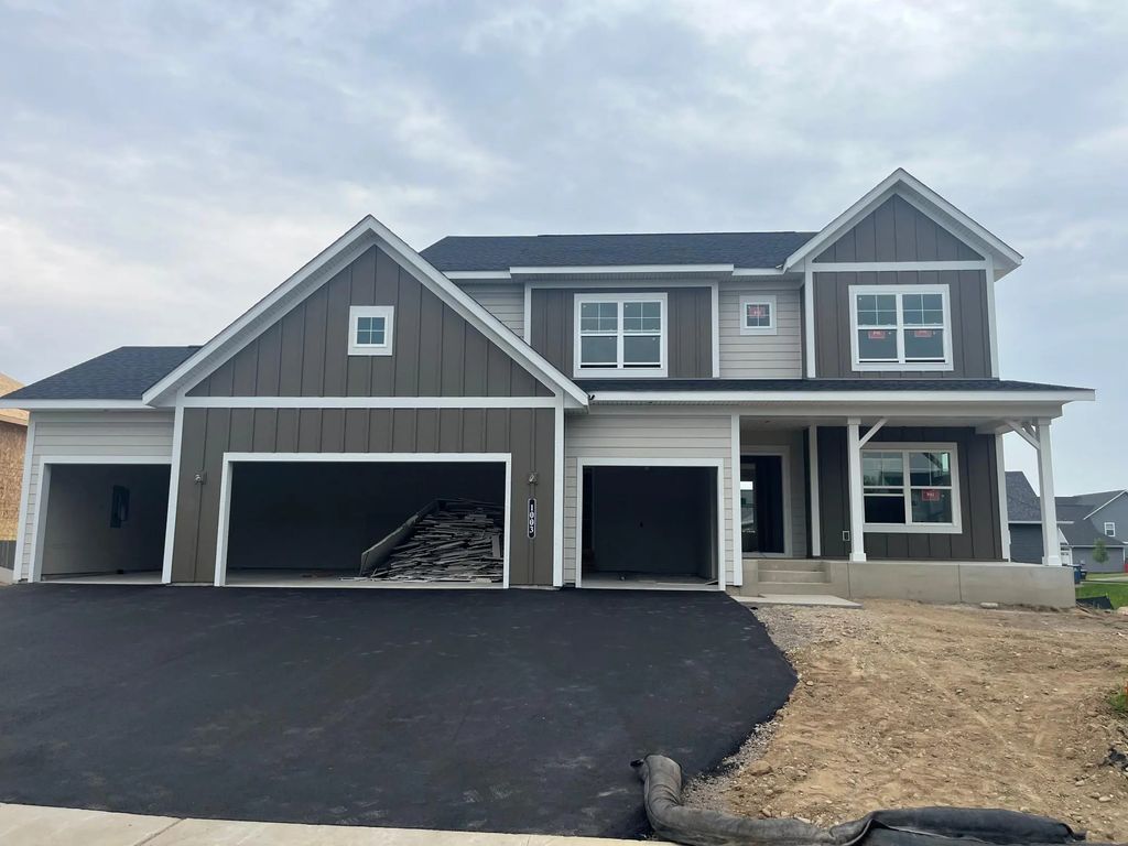 1003 Oakwood Lane S, Delano