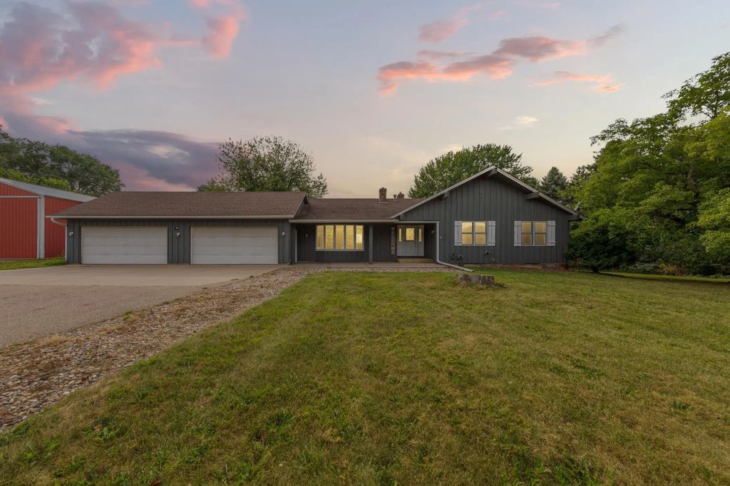 18781 Cedar Avenue, Farmington