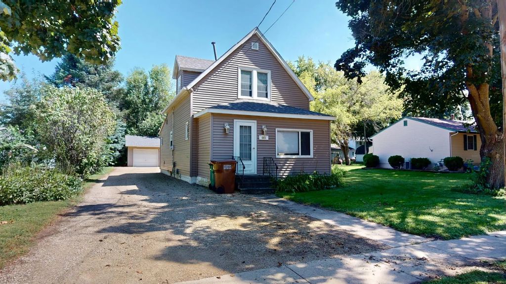 441 Center Avenue S, Glenville