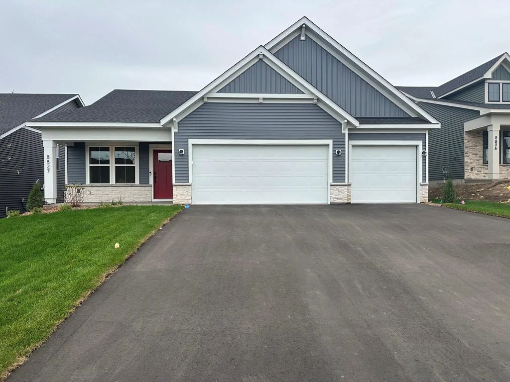 8827 63rd Street S, Cottage Grove