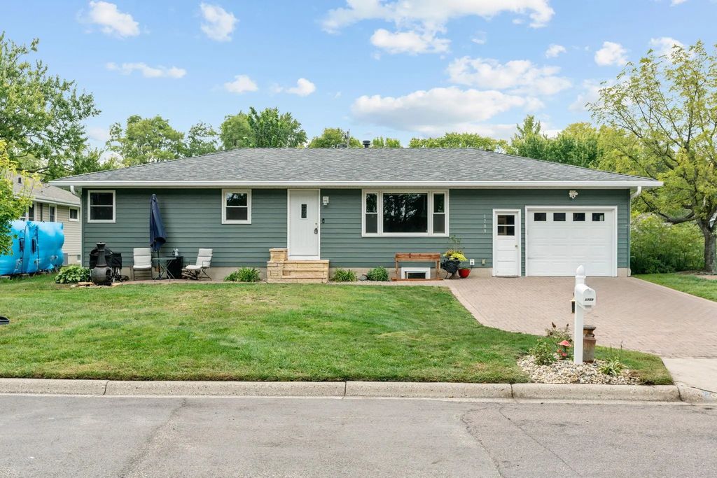 1709 14th Street E, Glencoe