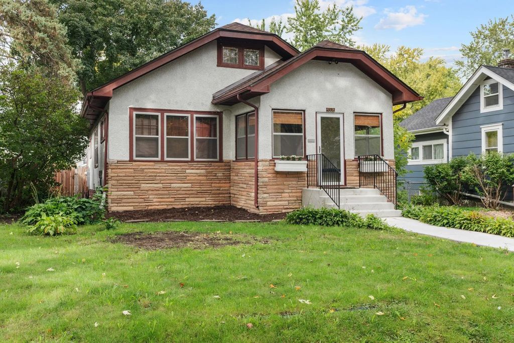4536 33rd Avenue S, Minneapolis