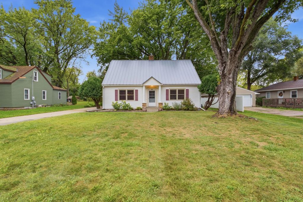 751 3rd Street N, Dassel