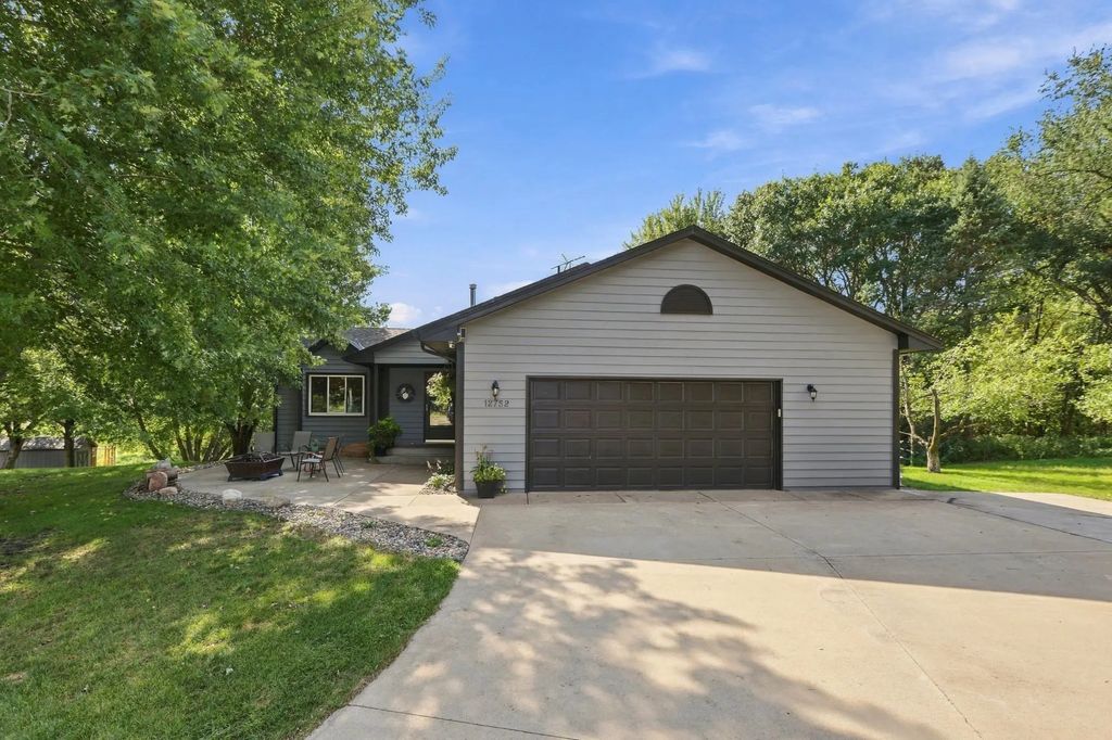 12752 208th Avenue Nw, Elk River