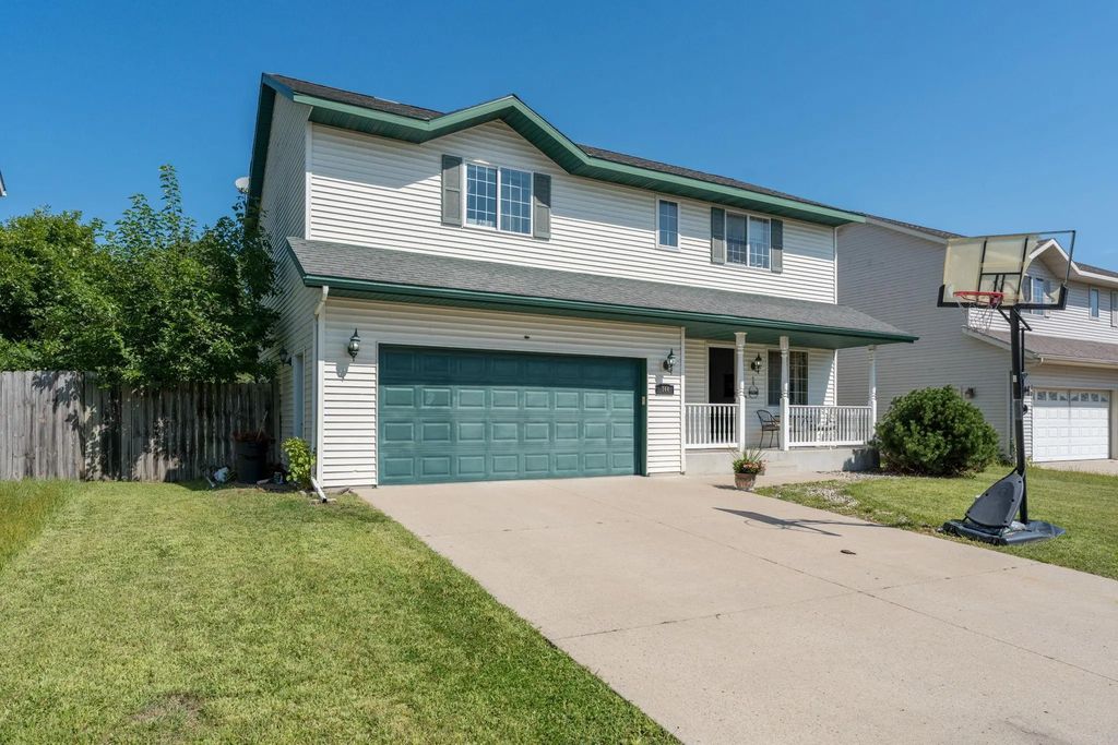 144 Savannah Court, Mankato