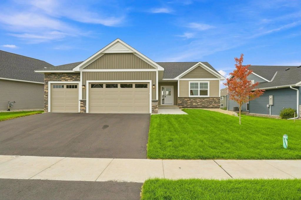 1727 Spruce Street, Farmington